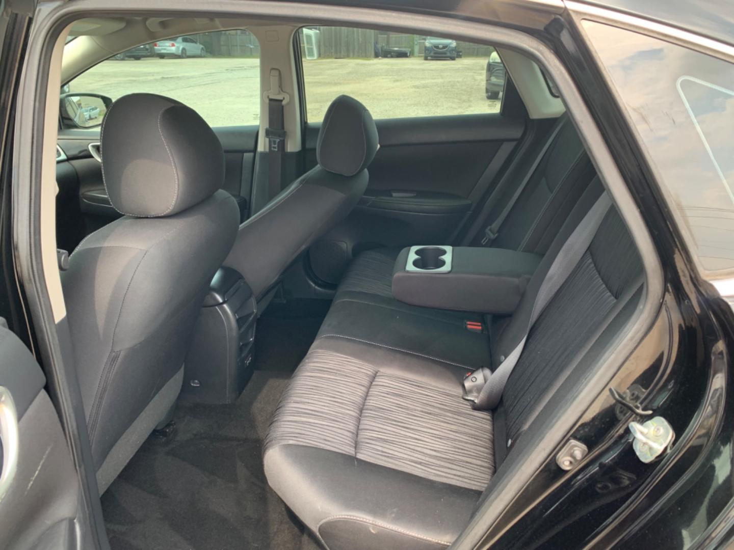 2019 Black /Black Nissan Sentra S (3N1AB7APXKL) with an 1.8L L4 SFI DOHC 16V engine, AUTOMATIC transmission, located at 1830 North Belt Line Road, Irving, TX, 75061, (469) 524-0199, 32.834373, -96.993584 - Photo#8